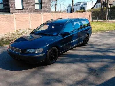 Używany Volvo V70 140 KM (102 kW) 2001 Niebieski Kombi