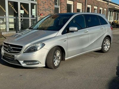 Silber Gebraucht 2012 Mercedes B200 Van / Kleinbus | 11.500 € (Guter Preis)