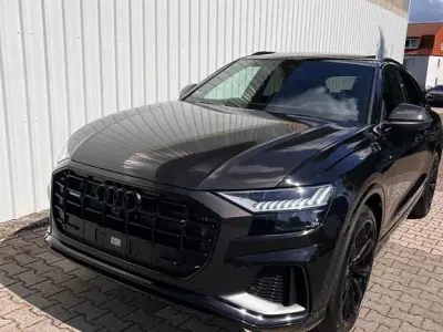 Gebraucht Audi Q8 Competition 286 PS (210 kW) 2022 Schwarz SUV