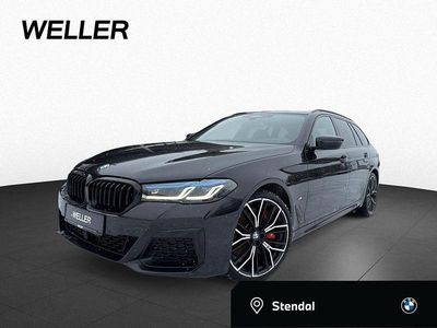 Black sapphire (schwarz) Gebraucht 2022 BMW 530 M Sport Kombi | 42.850 € (Teuer)