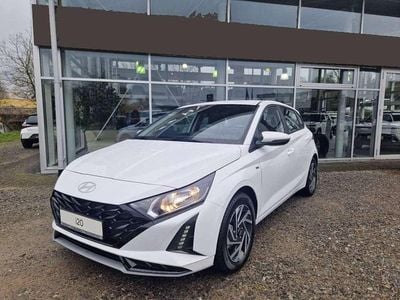 Atlas white / sol Gebraucht 2024 Hyundai i20 Kleinwagen | 19.900 € (Fairer Preis)