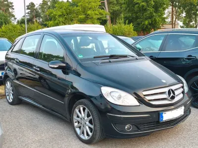 Gebraucht Mercedes B200 136 PS (100 kW) 2007 Schwarz Van / Kleinbus