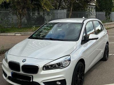 Gebraucht BMW 220 Active Tourer 192 PS (141 kW) 2016 Weiß Van / Kleinbus