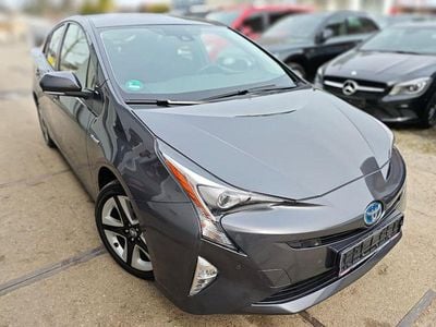 Gebraucht Toyota Prius Executive 98 PS (72 kW) 2017 Grau Limousine