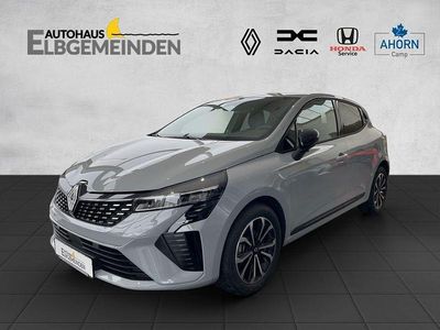 Neu Renault Clio V Techno 91 PS (66 kW) 2025 Grau Limousine