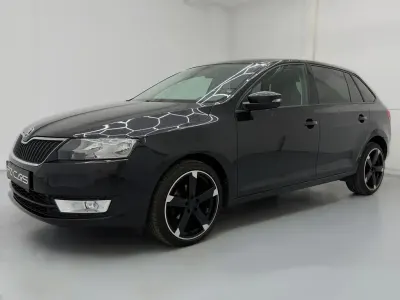 Gebraucht Skoda Rapid 90 PS (66 kW) 2015 Schwarz Kleinwagen