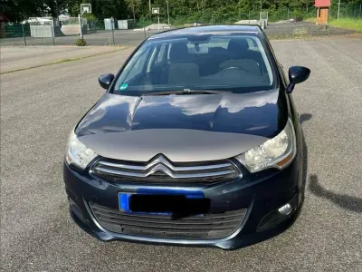 Gebraucht Citroën C4 SELECTION 92 PS (67 kW) 2013 Blau Limousine