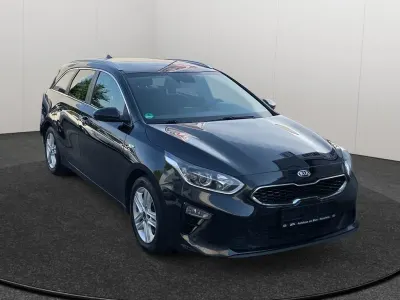 Gebraucht Kia Ceed Sportswagon Vision 140 PS (102 kW) 2019 Schwarz Kombi