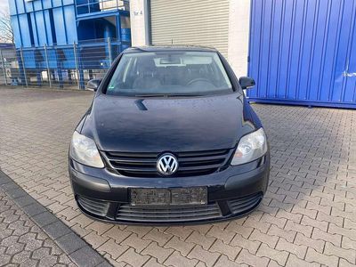 Gebraucht VW Golf IV Trendline 102 PS (75 kW) 2006 Black magic perleffekt Kleinwagen