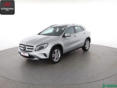 Silber Gebraucht 2016 Mercedes GLA200 Urban SUV | 18.880 € (Fairer Preis)