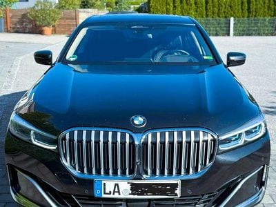 BMW 750