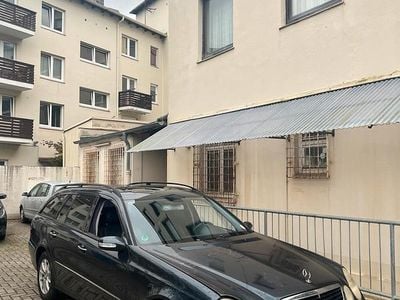 Mercedes E320