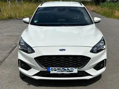 Gebraucht Ford Focus ST-Line 120 PS (88 kW) 2021 Weiß Kombi