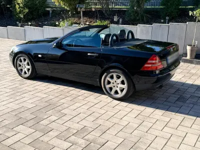 Gebraucht Mercedes SLK230 193 PS (141 kW) 1999 Schwarz Cabrio