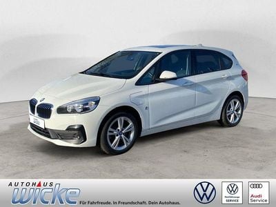 Gebraucht BMW 225 Active Tourer Advantage 224 PS (164 kW) 2019 Weiß Van / Kleinbus