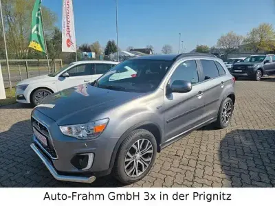 Second-hand Mitsubishi ASX Diamant Edition 55 CP (40 kW) 2016 Verde SUV