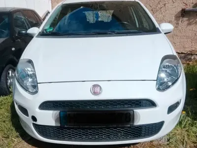 Gebraucht Fiat Punto Evo More 117 PS (86 kW) 2012 Weiß Kleinwagen
