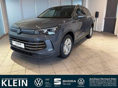 Grau Neu 2026 VW Tiguan Elegance SUV | 60.140 €