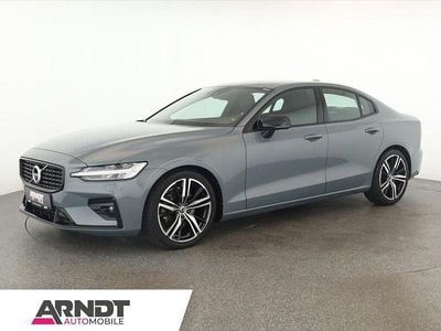 Usado Volvo S60 R-Design 197 HP (144 kW) 2022 Cinzento Sedan