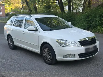 Gebraucht Skoda Octavia 105 PS (77 kW) 2010 Weiß Kombi