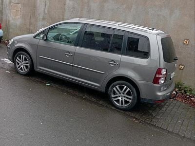 Grau Gebraucht 2008 VW Touran Van / Kleinbus | 3.100 € (Guter Preis)