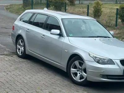 Gebraucht BMW 520 177 PS (130 kW) 2010 Silber Kombi