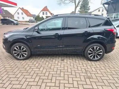 Gebraucht Ford Kuga ST 182 PS (133 kW) 2017 Schwarz SUV