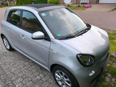 Gebraucht Smart ForFour Passion 90 PS (66 kW) 2016 Silber Kleinwagen