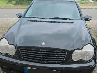 Gebraucht Mercedes C240 170 PS (125 kW) 2003 Schwarz Kombi