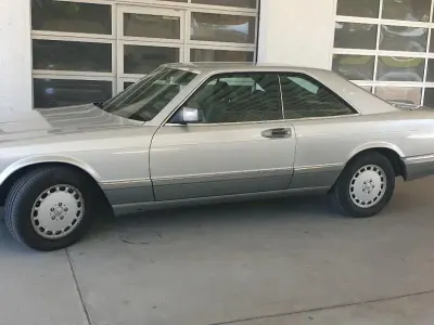 Gebraucht Mercedes 560 279 PS (205 kW) 1991 Silber Coupé