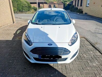 gebraucht Ford Fiesta 1,0 EcoBoost 74kW S/S SYNC Edition Weiß