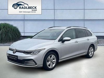 Silber Gebraucht 2022 VW Golf VIII Life Kombi | 17.390 € (Guter Preis)