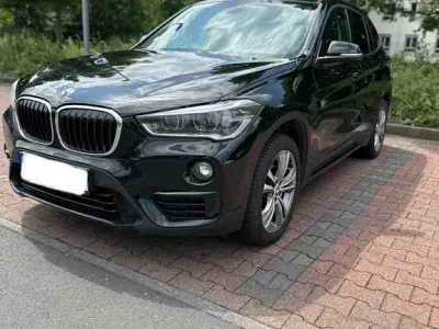 Gebraucht BMW X1 Sport Line 150 PS (110 kW) 2017 Schwarz SUV