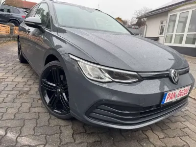 Używany VW Golf VIII Life 150 KM (110 kW) 2021 Szary Kombi