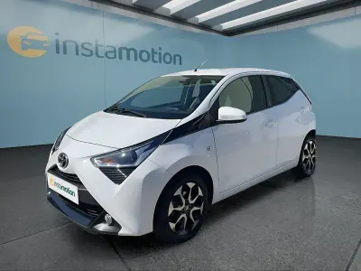 Gebraucht Toyota Aygo Team 72 PS (52 kW) 2022 Weiß Kleinwagen