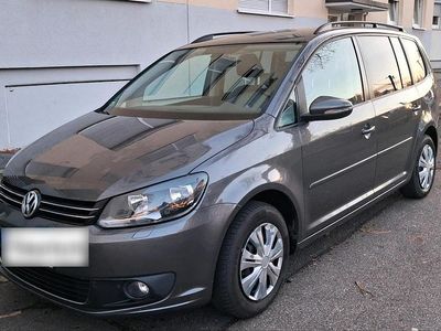 Gebraucht VW Touran Comfortline 105 PS (77 kW) 2012 Grau Van / Kleinbus