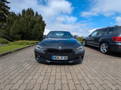 Gebraucht BMW 320 Performance 184 PS (135 kW) 2012 Schwarz Limousine