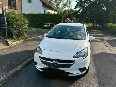 Gebraucht Opel Corsa 90 PS (66 kW) 2017 Weiß Kleinwagen