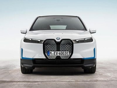 Gebraucht BMW iX Sport Line 239 kW (326 PS) 2022 Weiß SUV