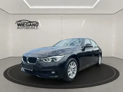 Gebraucht BMW 318 Advantage 136 PS (100 kW) 2017 Schwarz Limousine