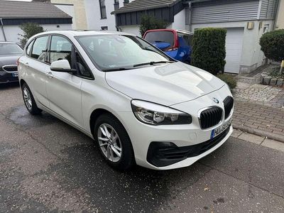 BMW 216