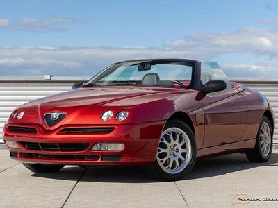 Gebraucht Alfa Romeo Spider 192 PS (141 kW) 1999 Rot Cabrio