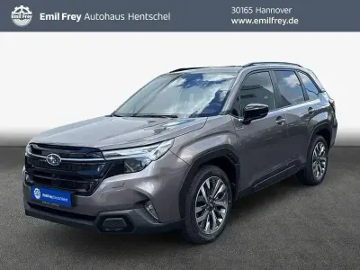 Neu Subaru Forester Platinum 136 PS (100 kW) 2026 Gelb SUV