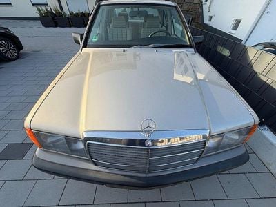 Usata Mercedes 190 118 CV (86 kW) 1988 Berlina