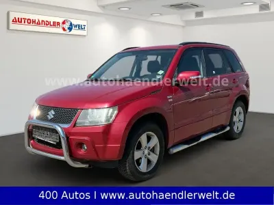 Gebraucht Suzuki Grand Vitara Club 129 PS (94 kW) 2011 Rot SUV