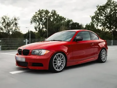 Gebraucht BMW 135 Coupé 306 PS (225 kW) 2010 Rot Coupé