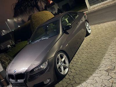 Braun Gebraucht 2009 BMW 325 Performance Coupé | 10.250 € (Fairer Preis)