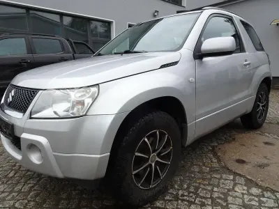 Gebraucht Suzuki Grand Vitara Club 106 PS (77 kW) 2008 Silber SUV