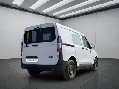 Neu Ford Transit Courier 100 kW (136 PS) 2026 Weiß Van