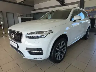Gebraucht Volvo XC90 Momentum 235 PS (172 kW) 2019 Ice white SUV